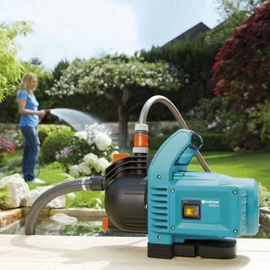 Поверхностный насос Gardena 3000/4 Classic (01717-20.000.00) с комплектом для подключения