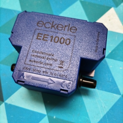 Помпа проточная Eckerle EE1000 (10л/ч, макс. подъем 10м., защита от загрезения, тихая, без вибрации)