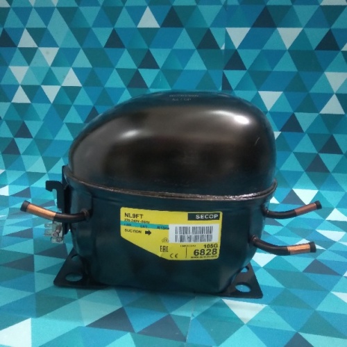 Компрессор SECOP (LBP) (105G6828) NL9FT         (R134a, 220Вт/-23,3C*, ASHRAE, 8,35см3)