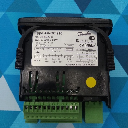 Микропроцессор AKCC - 210 Danfoss 084B8520 (2х-датчиковый NTC) Таиланд, без датчиков