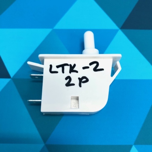 Кнопка для холодильника LTK-2 2P