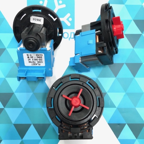 Насос PLASET 72710 30W (8 защелок, фишки назад/не вместе)