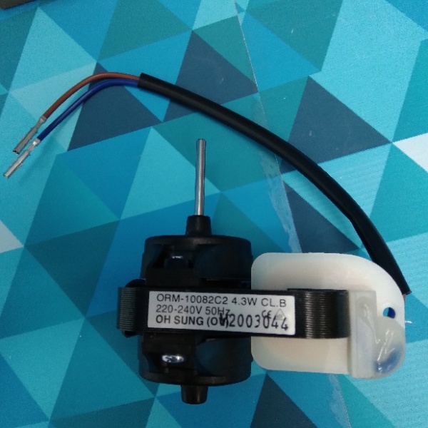 Вентилятор ARISTON, INDESIT,STINOL(СТИНОЛ) оригинал C00283664 (4.3W, Ф3.2мм, 220-240V) с крыльчаткой