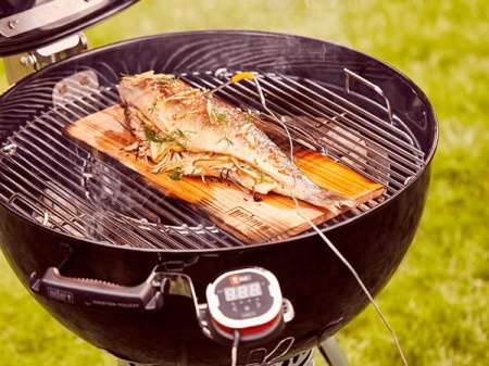 Угольный гриль WEBER Master-Touch GBS Premium E-5770, 57 см