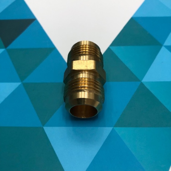 Беспаечное соединение 1/2", латунь (под гайки)