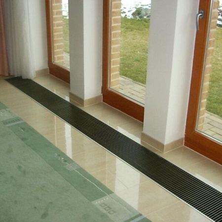 Внутрипольный конвектор длиной свыше 3,1 м КЗТО Бриз 300x120x4200